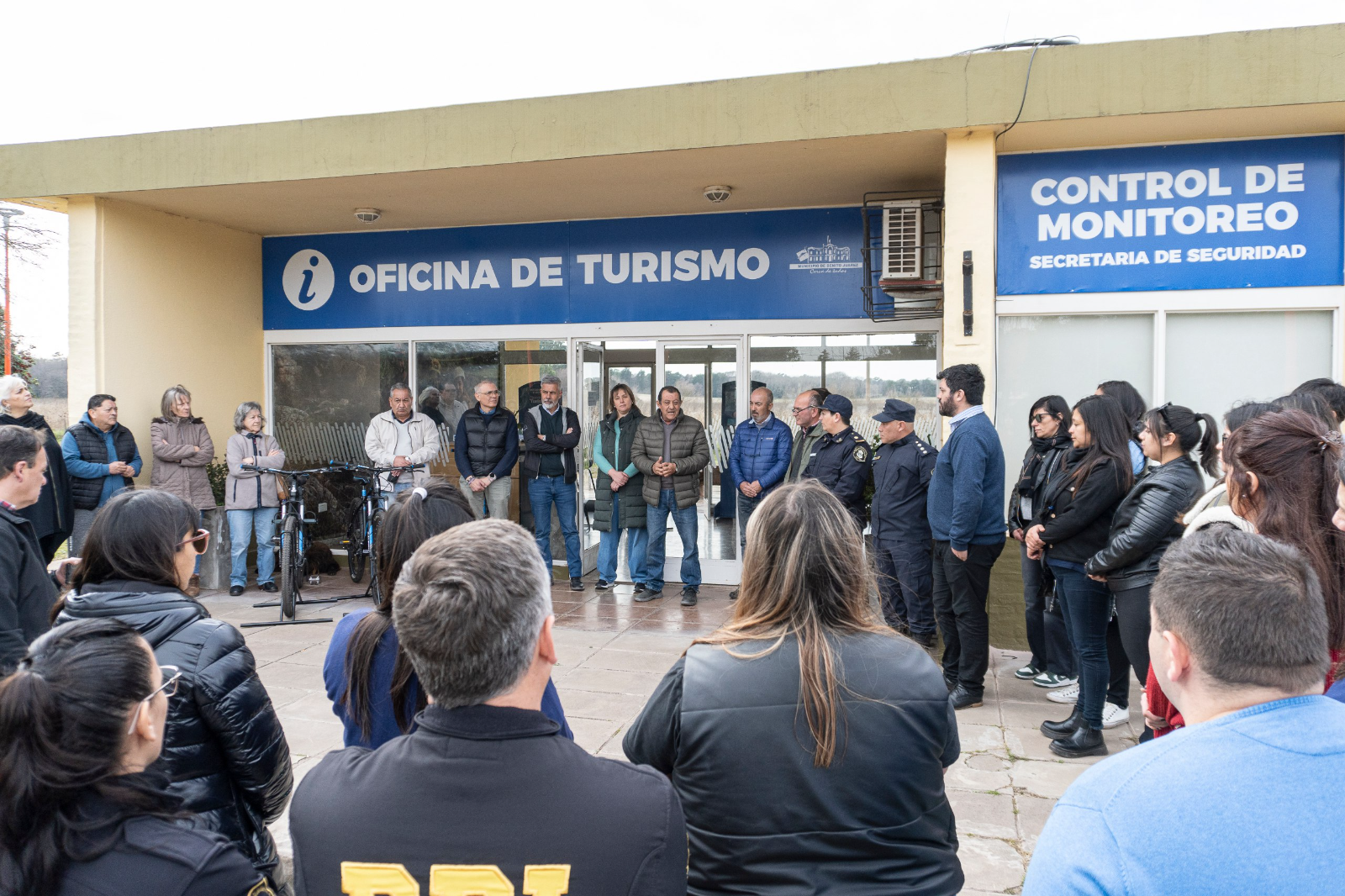 Cuenta con 50 cámaras en funcionamiento, personal capacitado para el monitoreo las 24 horas y mejoras en la infraestructura de la Oficina de Turismo.