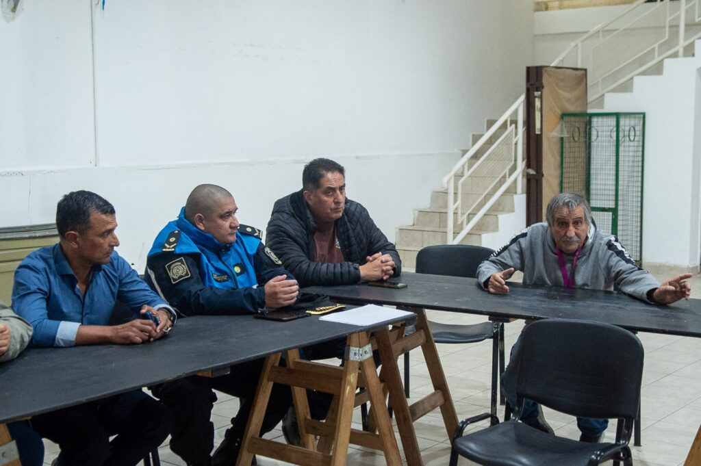 Municipio, Policía, escuelas y vecinos avanzan en corredores seguros y mejoras de iluminación.