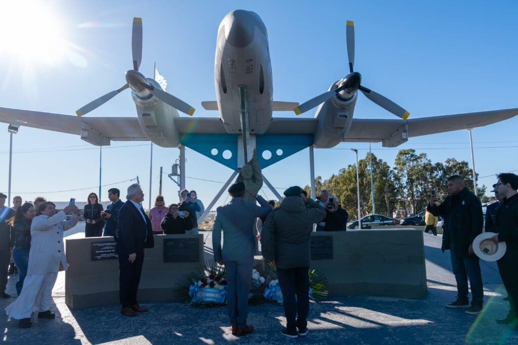 En la rotonda del Pucará, Comodoro homenajeó al soldado Héctor Ramón Bordón.