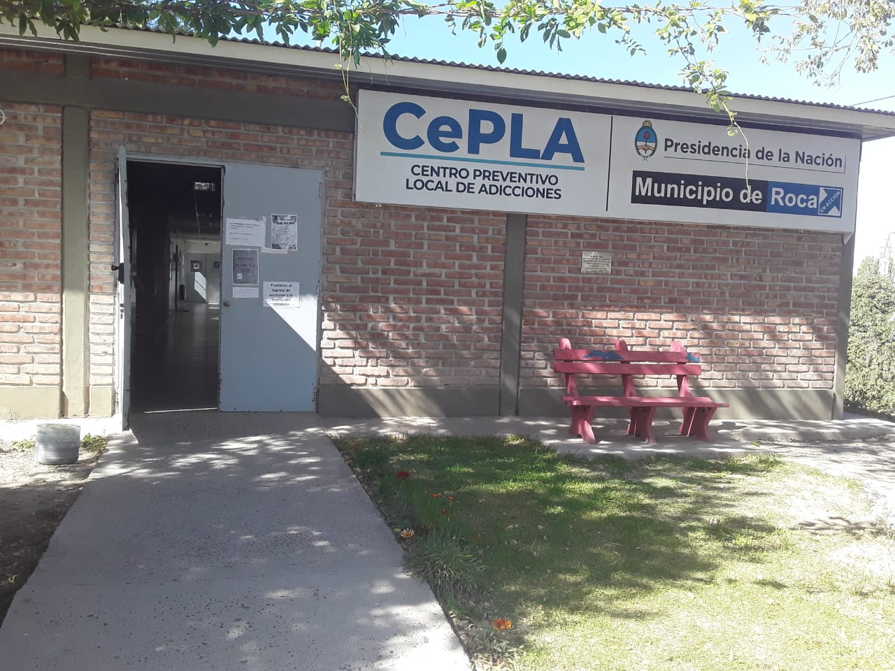 El dispositivo de SEDRONAR ofrece atención integral, orientación y acompañamiento con guardias presenciales y líneas de contacto abiertas.