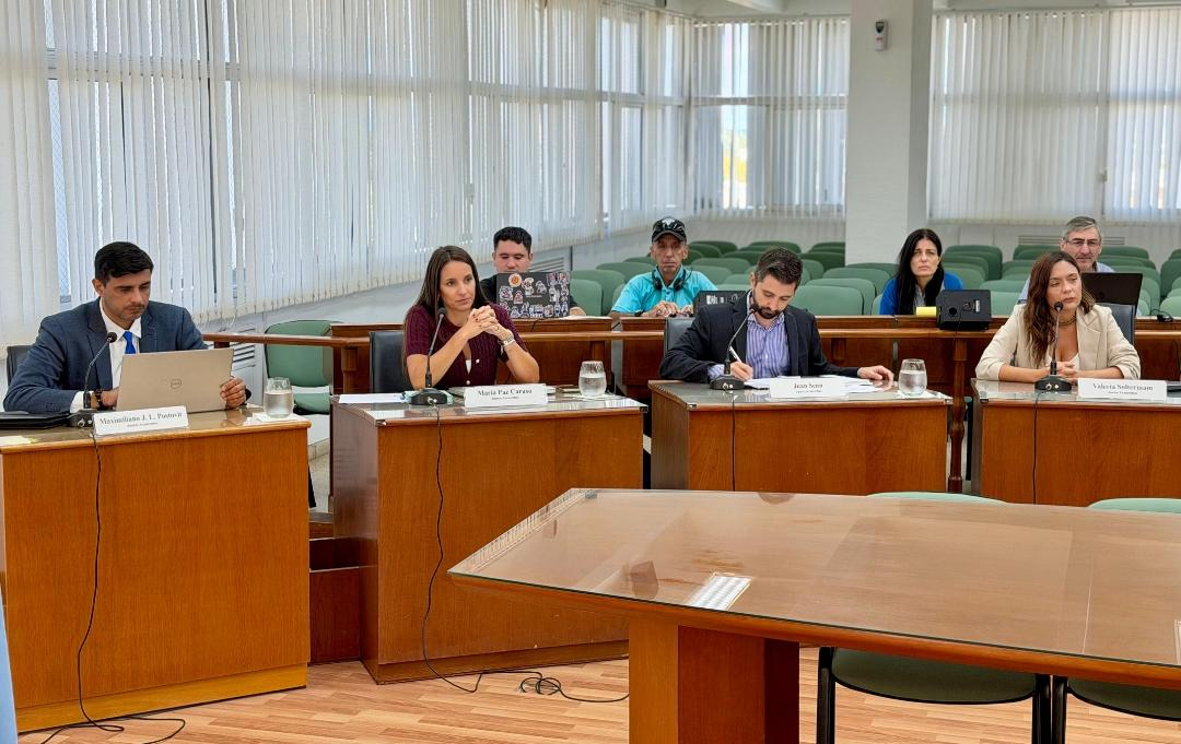 El cuerpo legislativo solicitó detalles sobre gastos de viáticos y presentó iniciativas para optimizar el servicio de agua y el transporte en la ciudad.