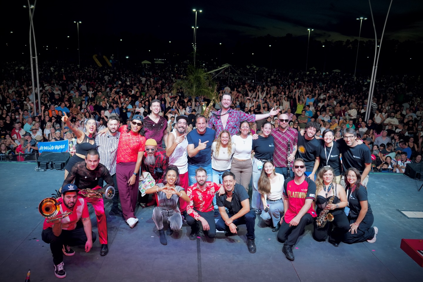 Más de 75 artistas y 130 emprendedores participaron del evento cultural y popular.
