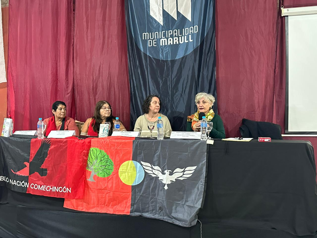 La jornada reunió a referentes e investigadoras para reflexionar sobre los pueblos originarios y fortalecer la identidad cultural.