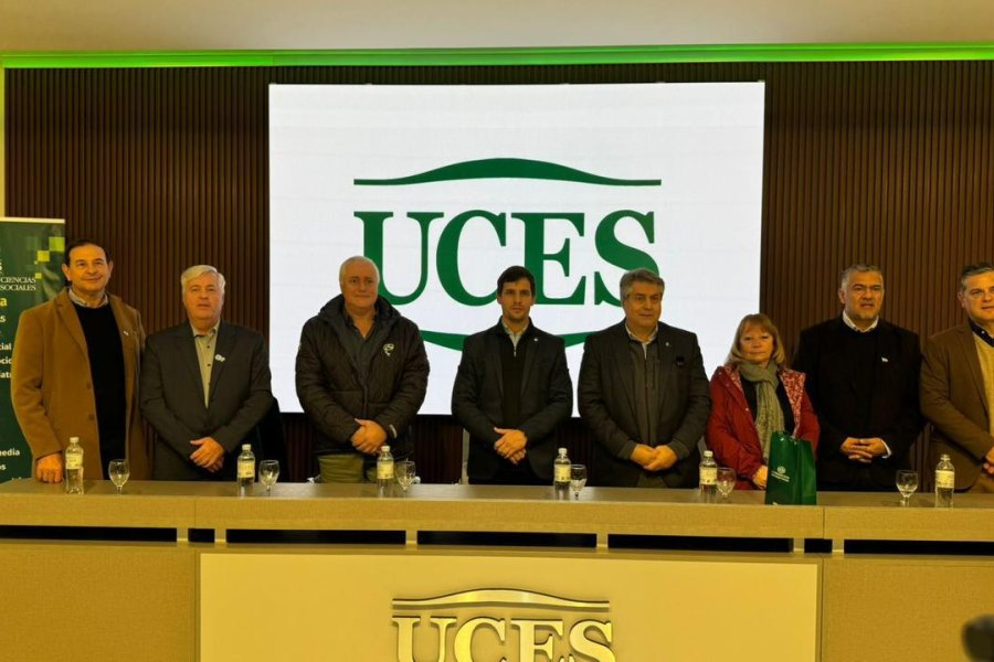 El intendente Leonardo Viotti destacó la apertura de la nueva propuesta académica, considerada histórica para la ciudad y clave para evitar la migración de estudiantes.