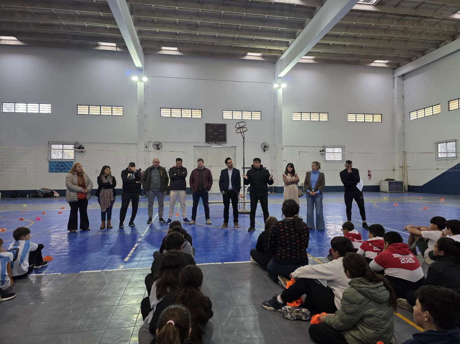 La propuesta provincial reunió a alumnos de sexto año de escuelas primarias en actividades deportivas, recreativas y de integración que promueven valores como el respeto, la solidaridad y el trabajo en equipo.