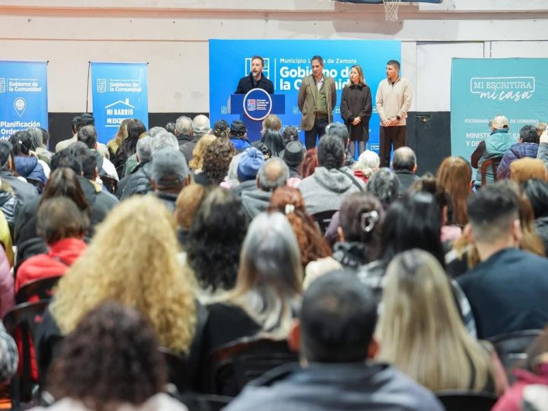 Vecinos de distintos barrios avanzaron en la regularización dominial y el acceso a la seguridad jurídica.