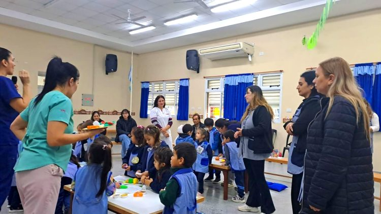 El objetivo central fue fortalecer, desde edades tempranas, conocimientos y prácticas vinculadas a la promoción de la salud y la prevención de enfermedades.