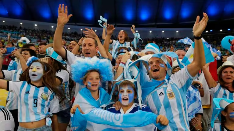 La plataforma Pampa Mundialista inició su competencia con el debut de Argentina y ofrece juegos gratuitos, desafíos y sorteos para jóvenes de toda La Pampa.
