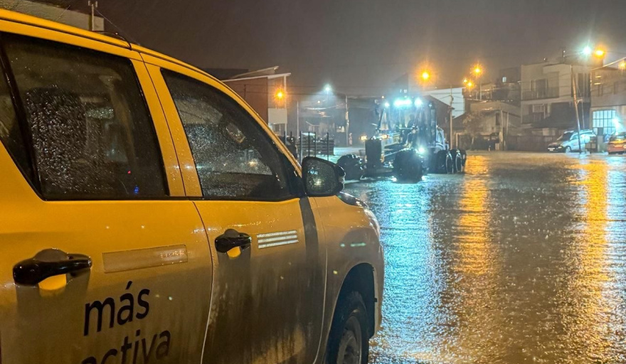  El objetivo fue minimizar inconvenientes en la vía pública y resguardar la seguridad de vecinos y vecinas frente a un evento de precipitación sostenida.