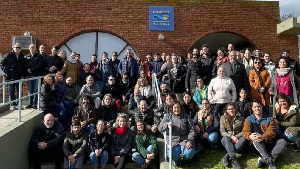 La herramienta agiliza la búsqueda de pares para la CICyT y “no reemplaza el juicio de los miembros de comisiones asesoras”.