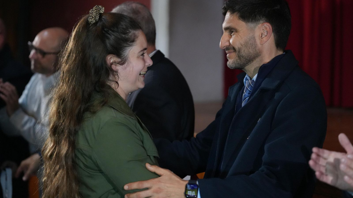  Las unidades habitacionales fueron adjudicadas en Firmat y Villa Cañás tras una fuerte apuesta estatal al desarrollo local.