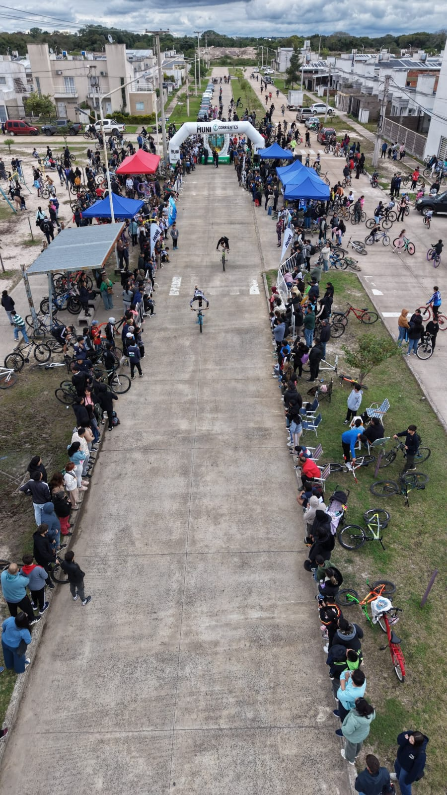 La Municipalidad de Corrientes acompañó la jornada para asegurar un desarrollo seguro, con competencias y charlas.