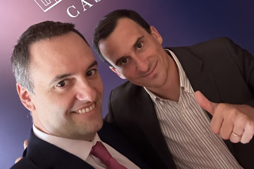 El jefe de Gabinete Manuel Adorni anunció que Javier Lanari deja la Secretaría de Comunicación y Prensa tras dos años y medio en la gestión nacional.