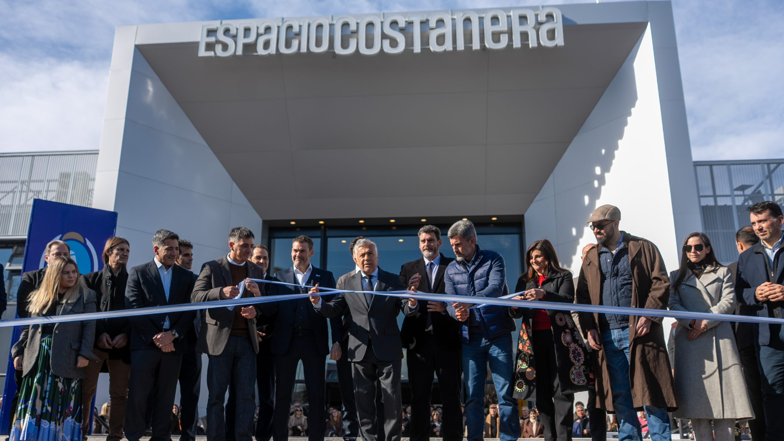 El Gobierno de Mendoza inauguró el Espacio Costanera en la Terminal de Ómnibus tras un proceso de modernización integral que transformó infraestructura, servicios y conectividad.