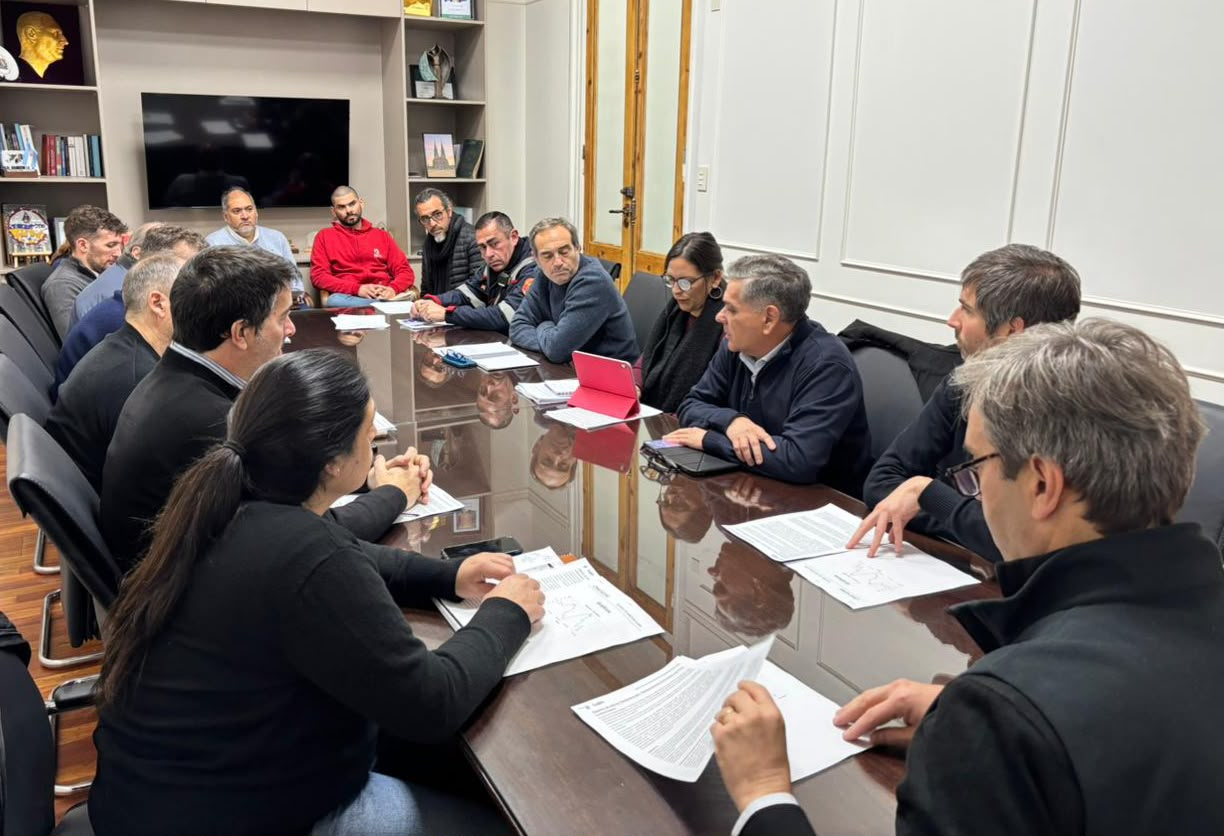 Con el objetivo de coordinar medidas preventivas, sanitarias, sociales y operativas para proteger a especialmente a los sectores más vulnerables.