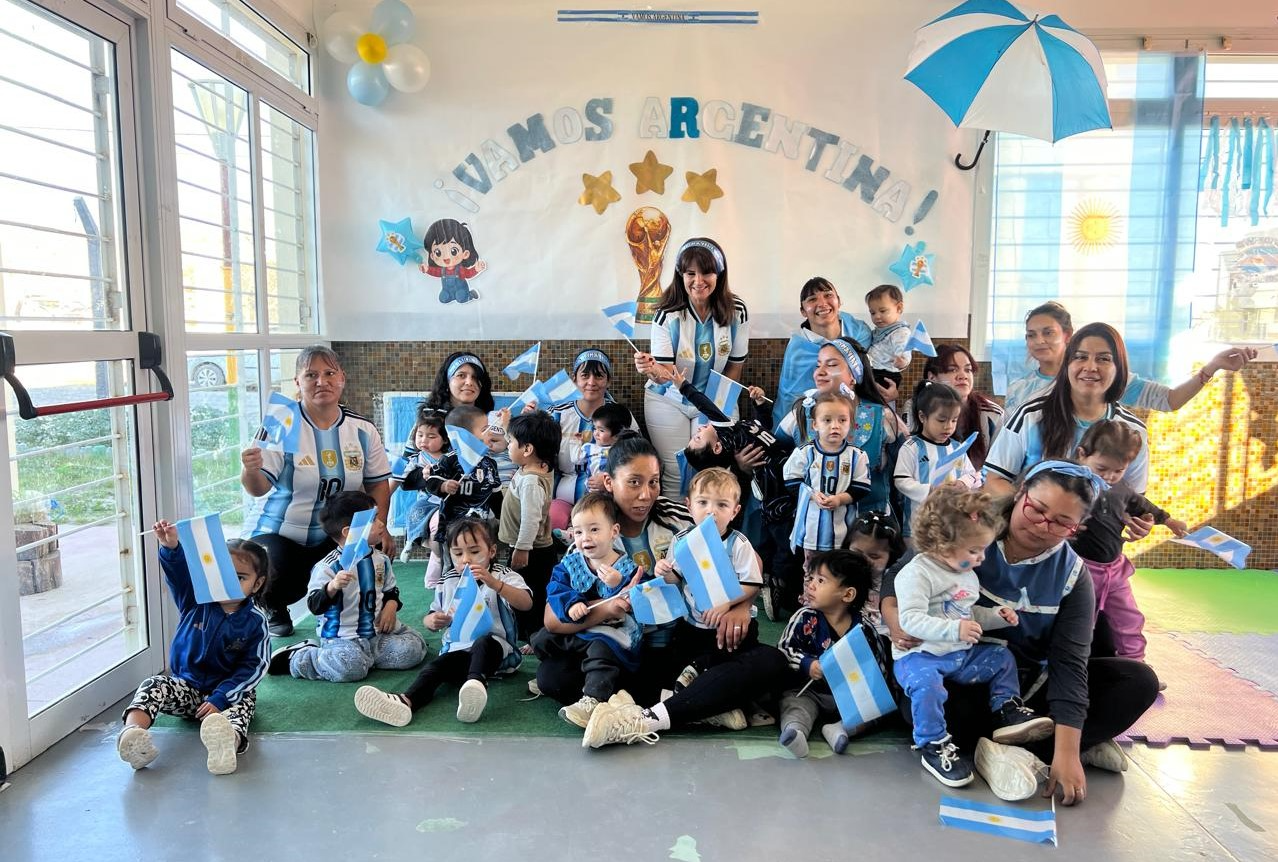 Los CPI de Puerto Madryn proponen en junio pulseras, arte "Mi Primer Mundial" y ambientaciones celeste y blanco, promoviendo juego, aprendizaje y valores junto a las familias.