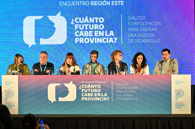 Más de 450 representantes de 12 municipios participaron del encuentro encabezado por Gabriel Katopodis y Javier Gastón.