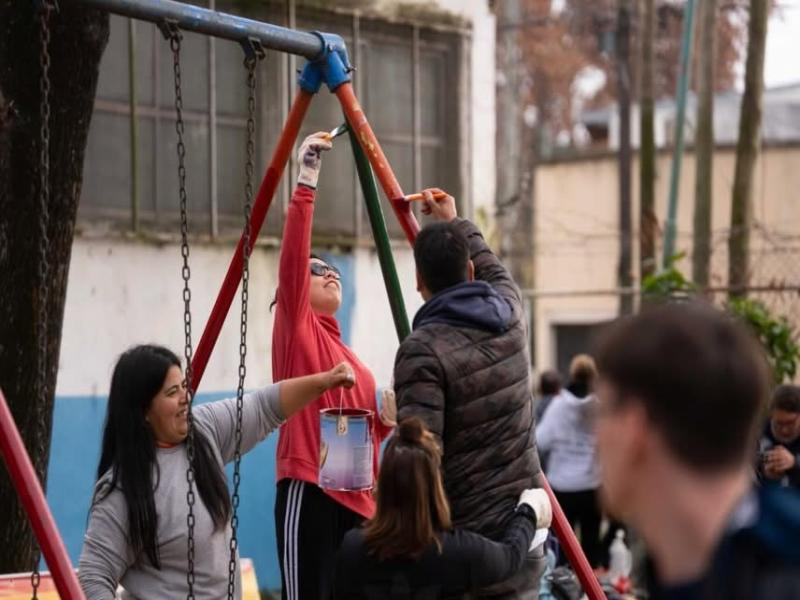 El Municipio continúa recorriendo los barrios con tareas de mantenimiento, salud, ambiente y participación comunitaria.