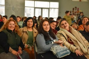 El CPEM 55 recibió a 120 mujeres de seis localidades. Hubo debates, redes y liderazgo con enfoque de género. “Nosotras no solamente nos transformamos entre nosotras”, señaló Malena Resa.