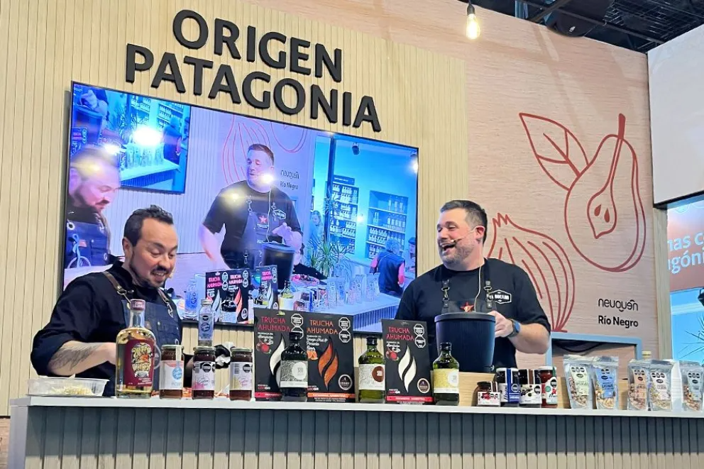 La provincia conquistó al público en Caminos y Sabores con productos regionales, turismo gastronómico y una miel distinguida.