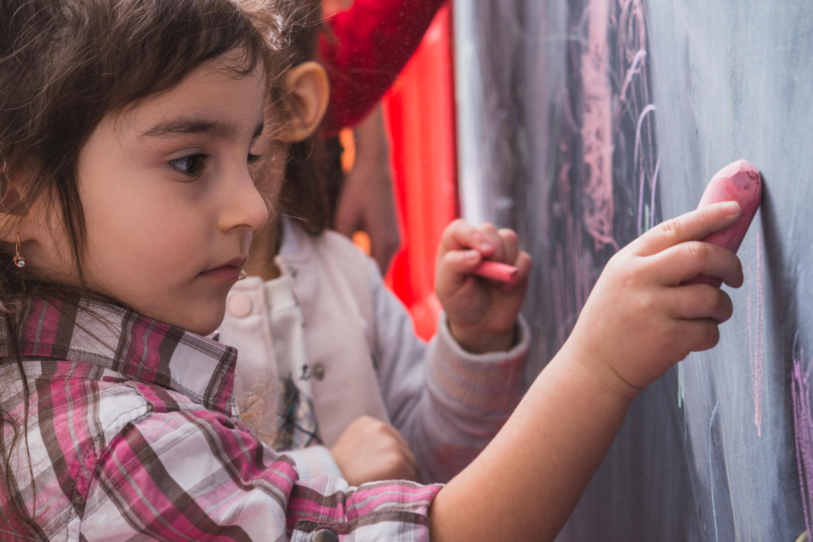 El espacio reafirma su compromiso con la promoción cultural y educativa, ofreciendo instancias de aprendizaje, juego y expresión.