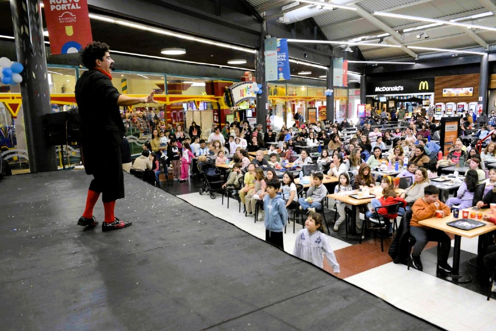 La combinación de propuestas culturales, recreativas, deportivas y de entretenimiento, impulsó la circulación de vecinos y turistas y fortaleció el consumo en múltiples rubros.