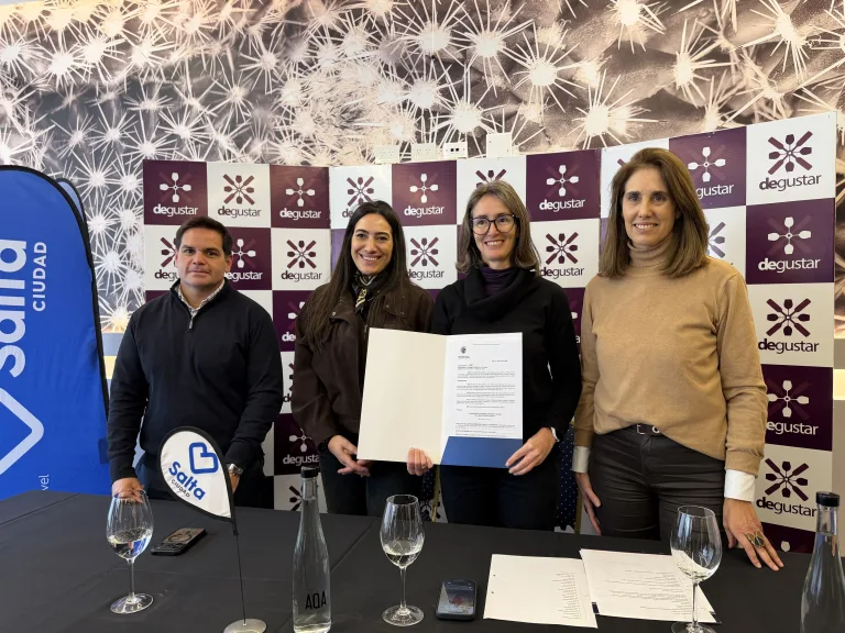 La 8ª edición será en el Club 20 de Febrero, el 6 y 7 de agosto de 20 a 00. Habrá bodegas, barra de tragos, estación sensorial y copa de regalo, más voucher por cuatro empanadas.