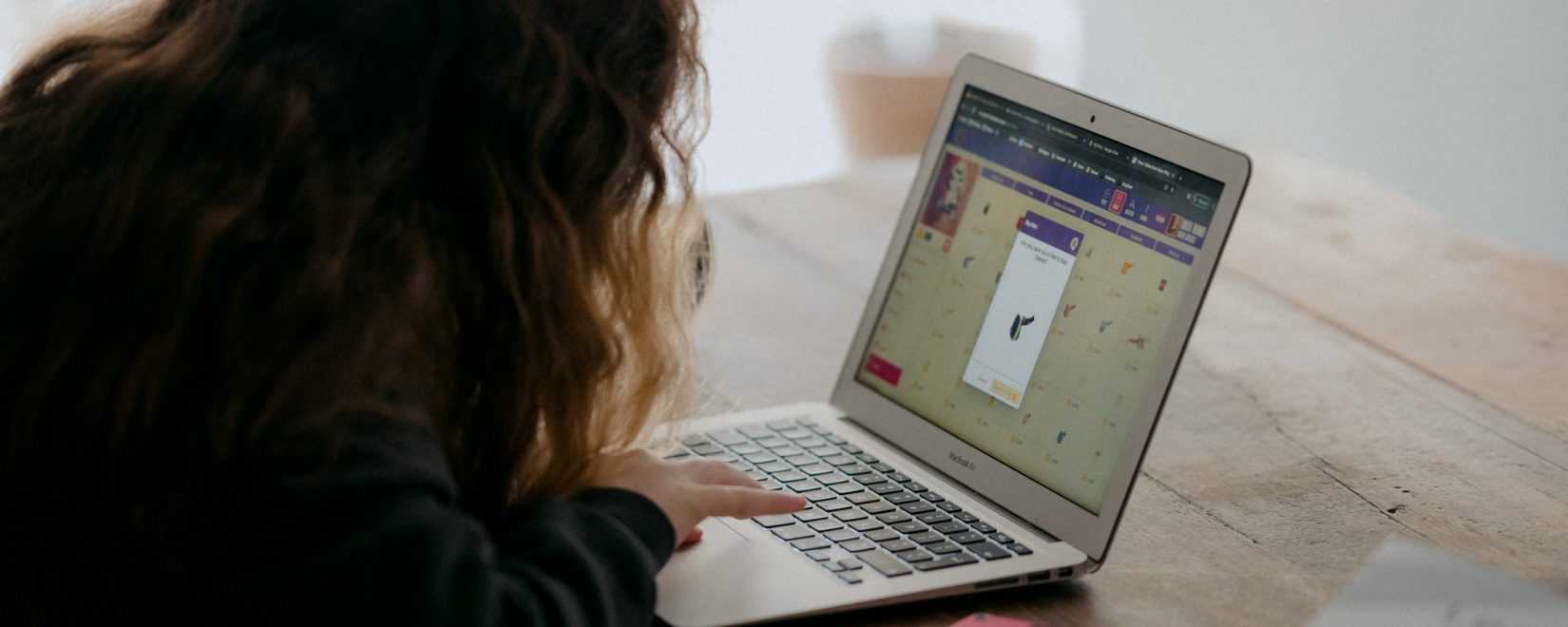 El objetivo de dicho programa es brindar a los y las j\u00f3venes la posibilidad de realizar una experiencia de formaci\u00f3n laboral en empresas. La fecha l\u00edmite para anotarse es el 13 de septiembre.