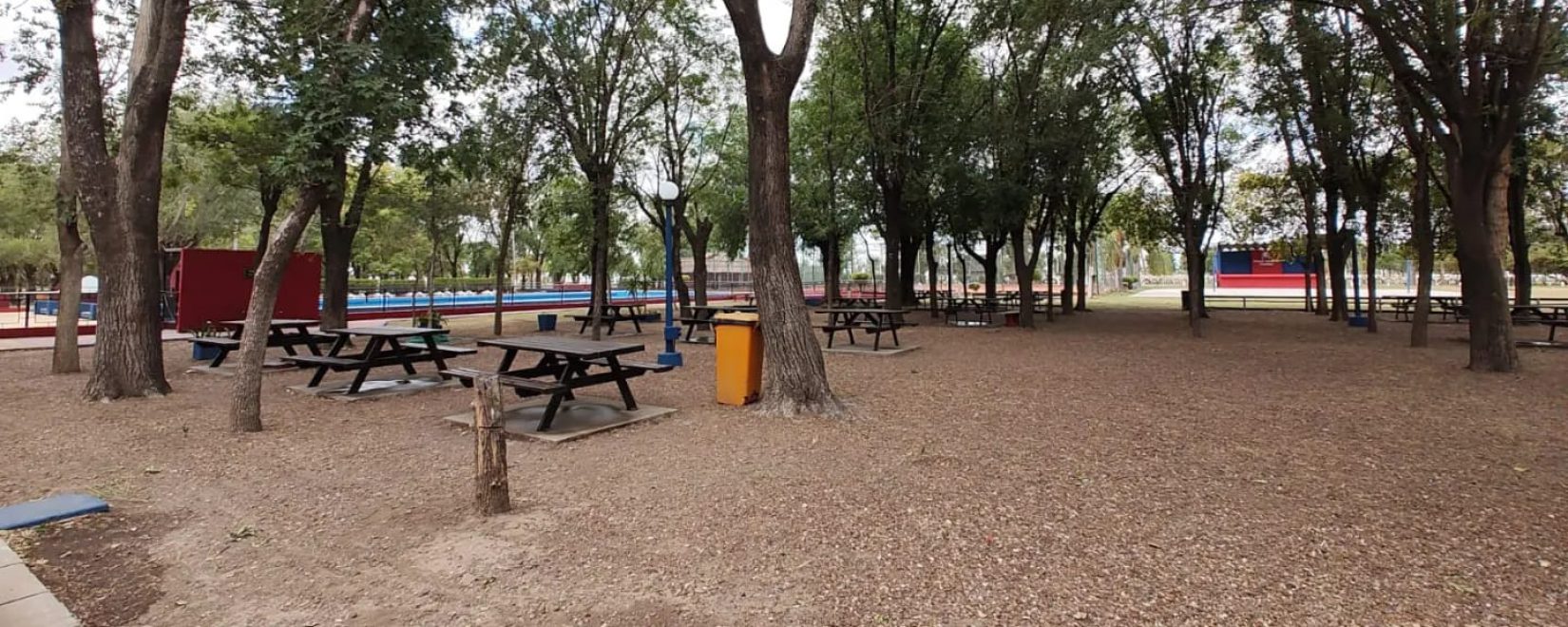 Situado en la provincia de Santa Fe, en la localidad de Centeno, para ser m\u00e1s exactos, el Parque Comunal Centeno es una de las atracciones tur\u00edsticas con m\u00e1s repercusi\u00f3n en la comuna.