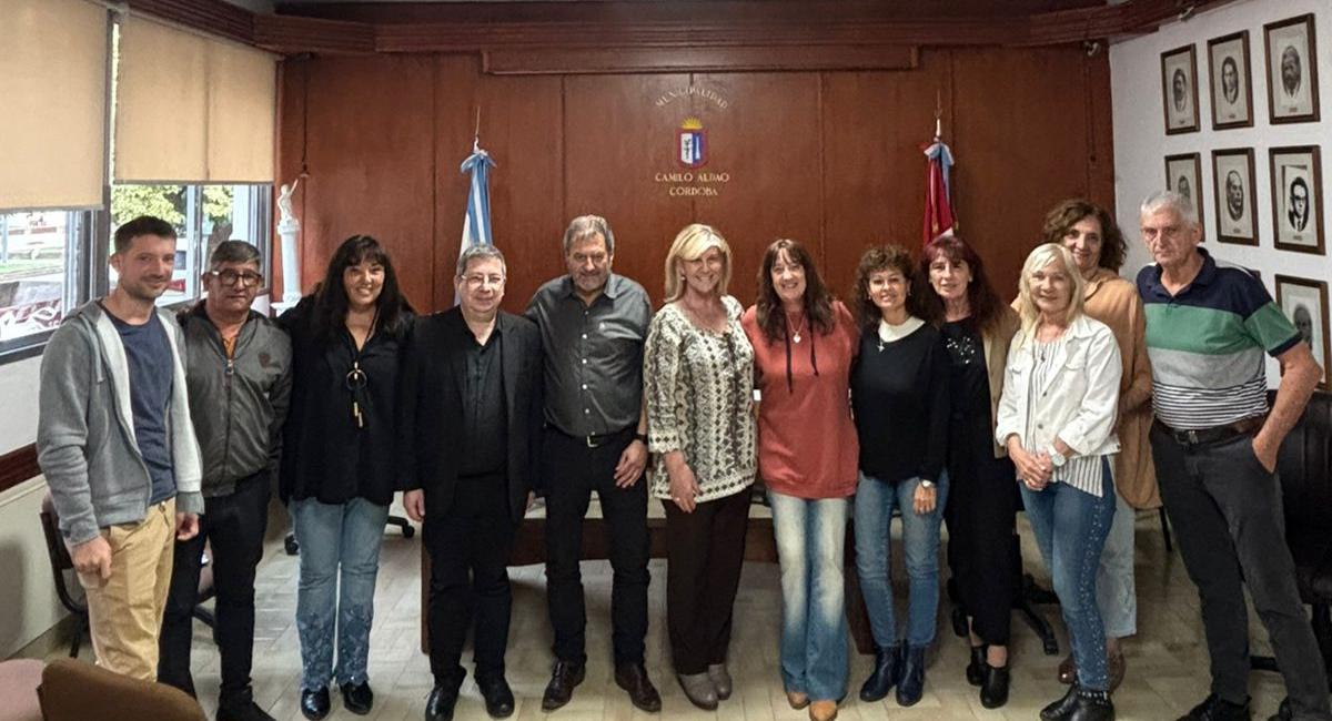 Se realiz\u00f3 una reuni\u00f3n para conversar y aclarar dudas sobre el Programa de Fortalecimiento Educativo Territorial en pos de fortalecer la educaci\u00f3n local.