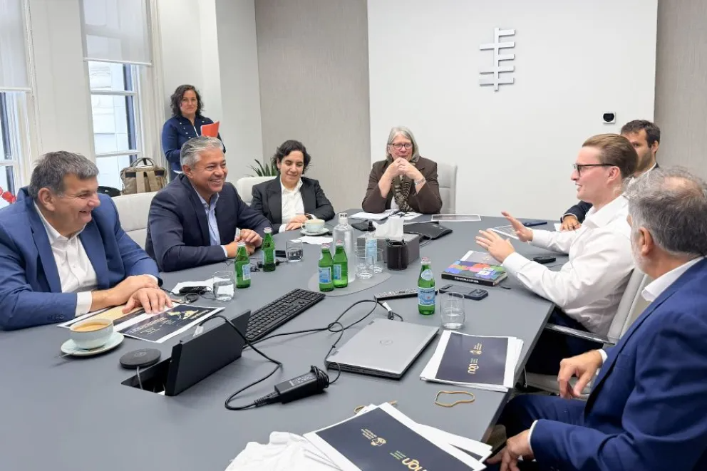 La provincia fortaleció su perfil financiero, presentó oportunidades de inversión en Londres y proyecta nuevas obras de infraestructura.