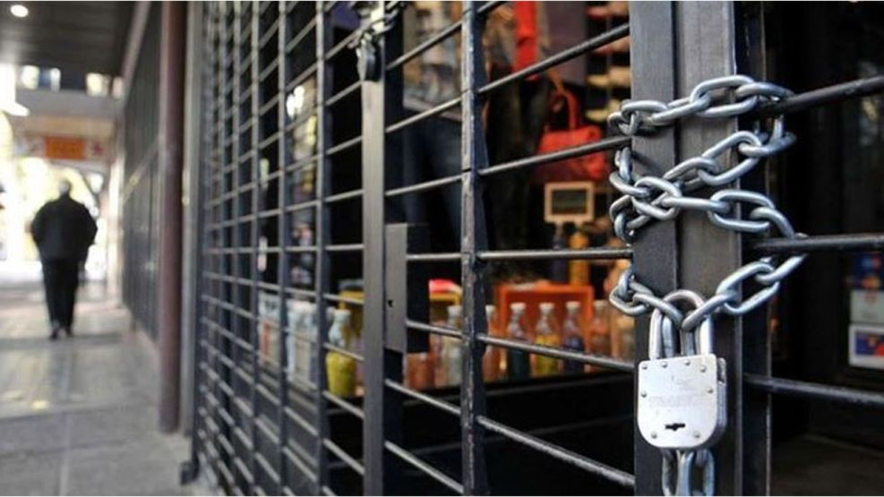 La mayoría de los negocios del microcentro ajustará su atención para que empleados y clientes puedan seguir el encuentro.