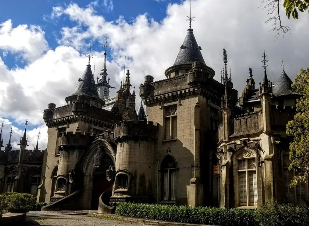 Los 6 castillos de Buenos Aires más impresionantes para visitar Buenos Aires